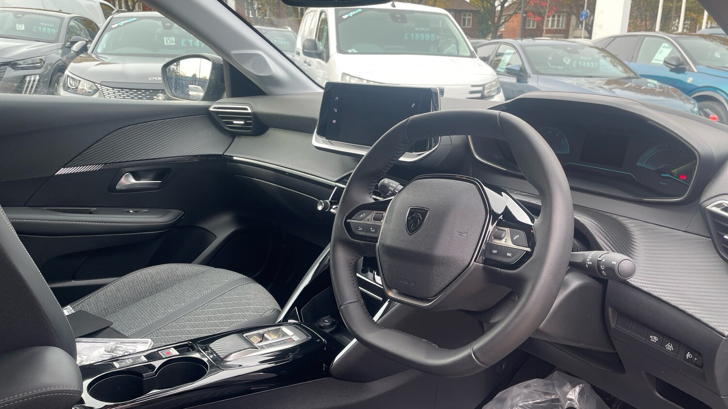 Used Peugeot 208 2024 for sale - 76433841: Photo 11