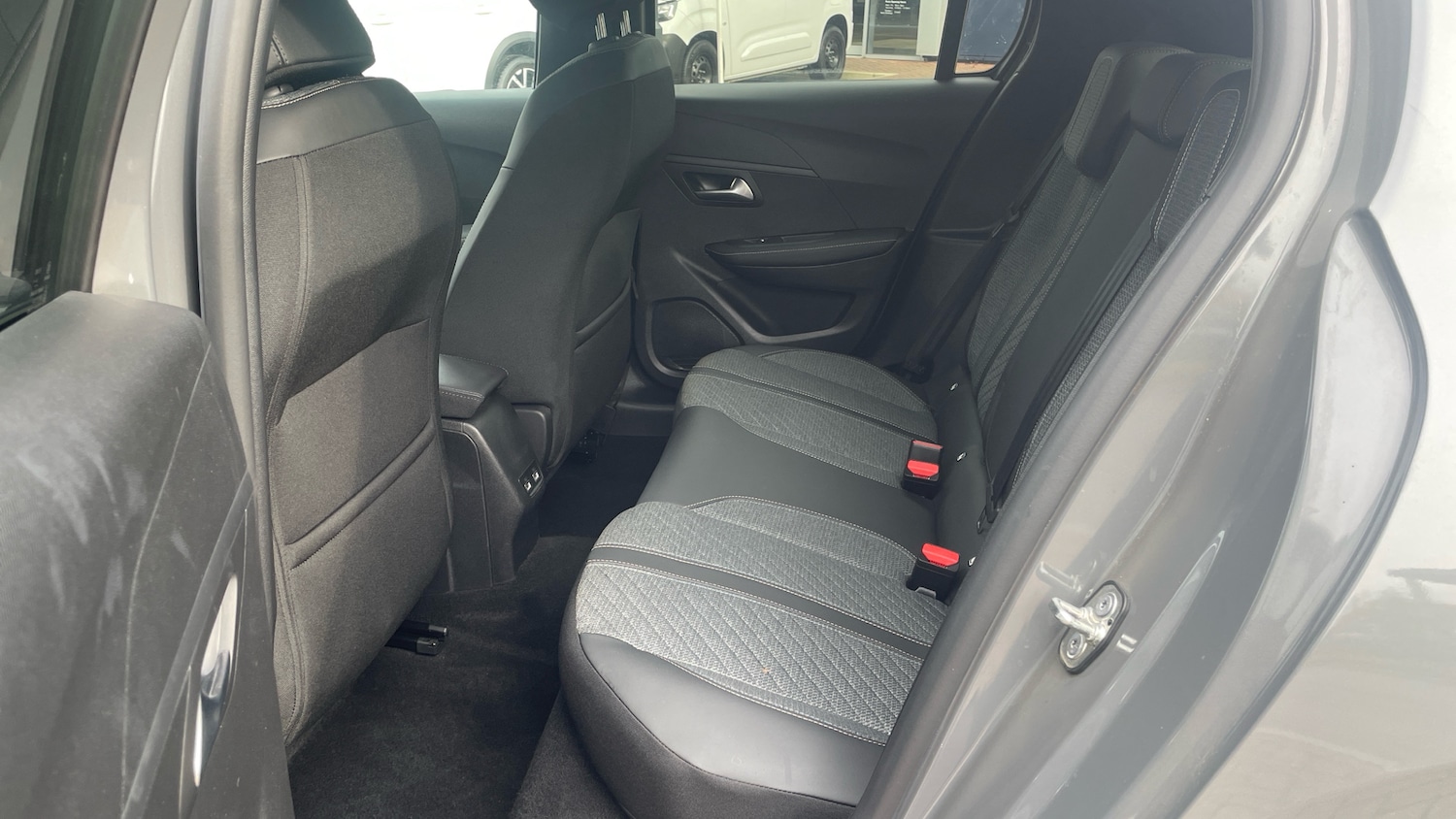 Used Peugeot 208 2024 for sale - 76433841: Photo 33