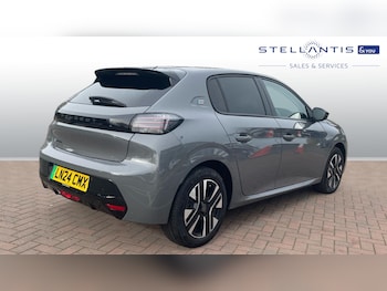 Used Peugeot 208 2024 for sale - 76433841: Photo