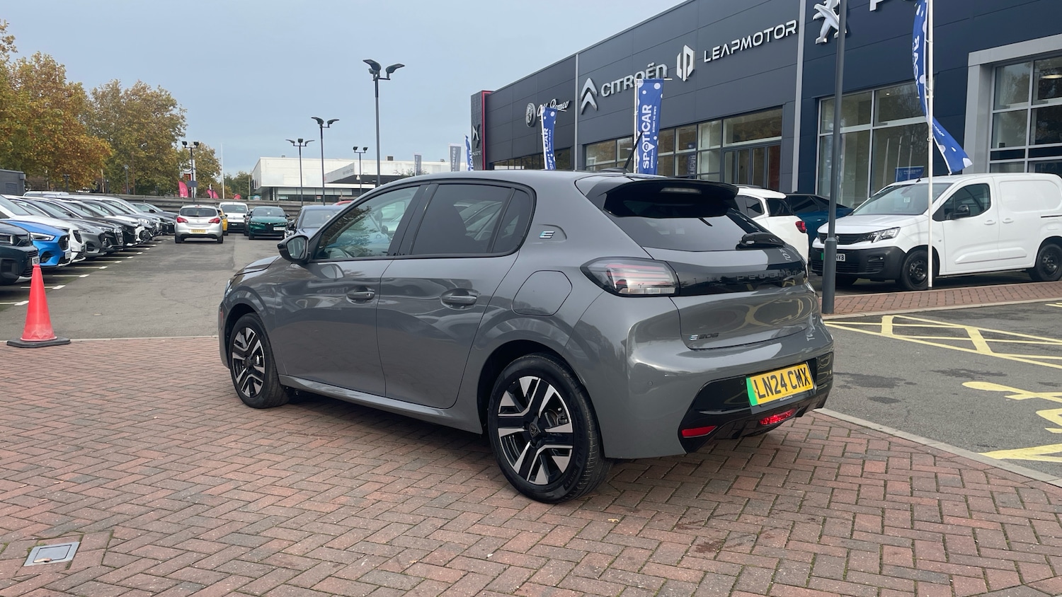 Used Peugeot 208 2024 for sale - 76433841: Photo 5