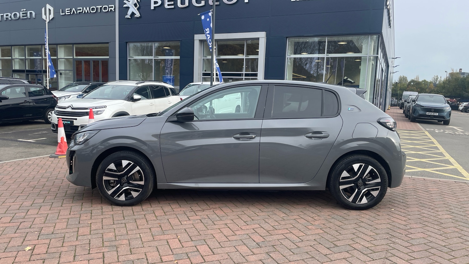 Used Peugeot 208 2024 for sale - 76433841: Photo 6