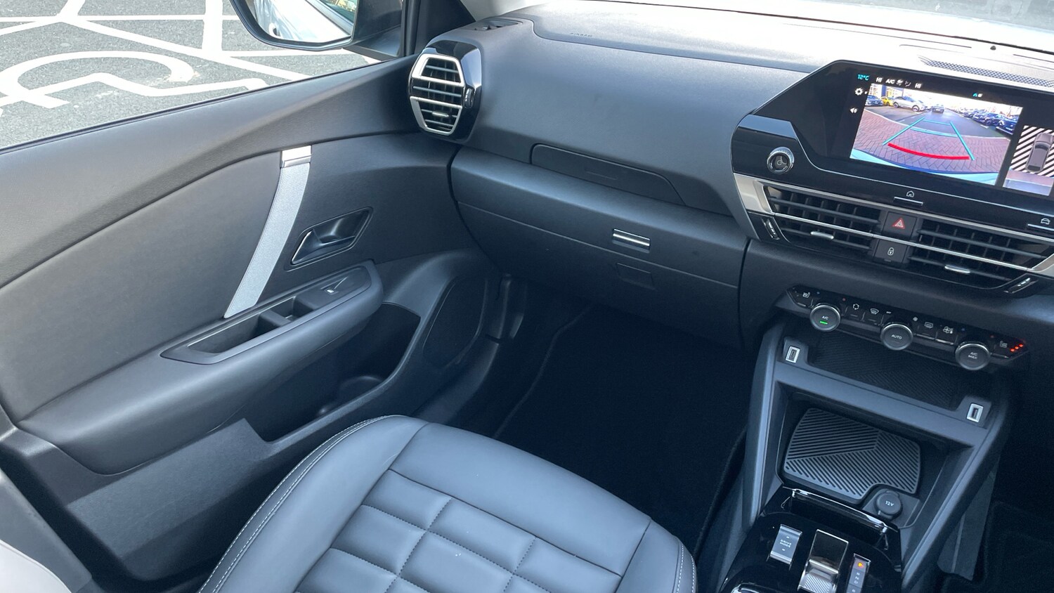 Used Citroen C4 2025 for sale - 76850907: Photo 13