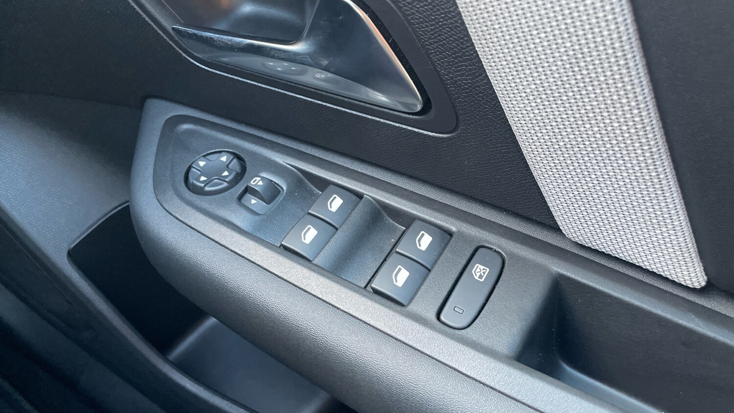 Used Citroen C4 2025 for sale - 76850907: Photo 23