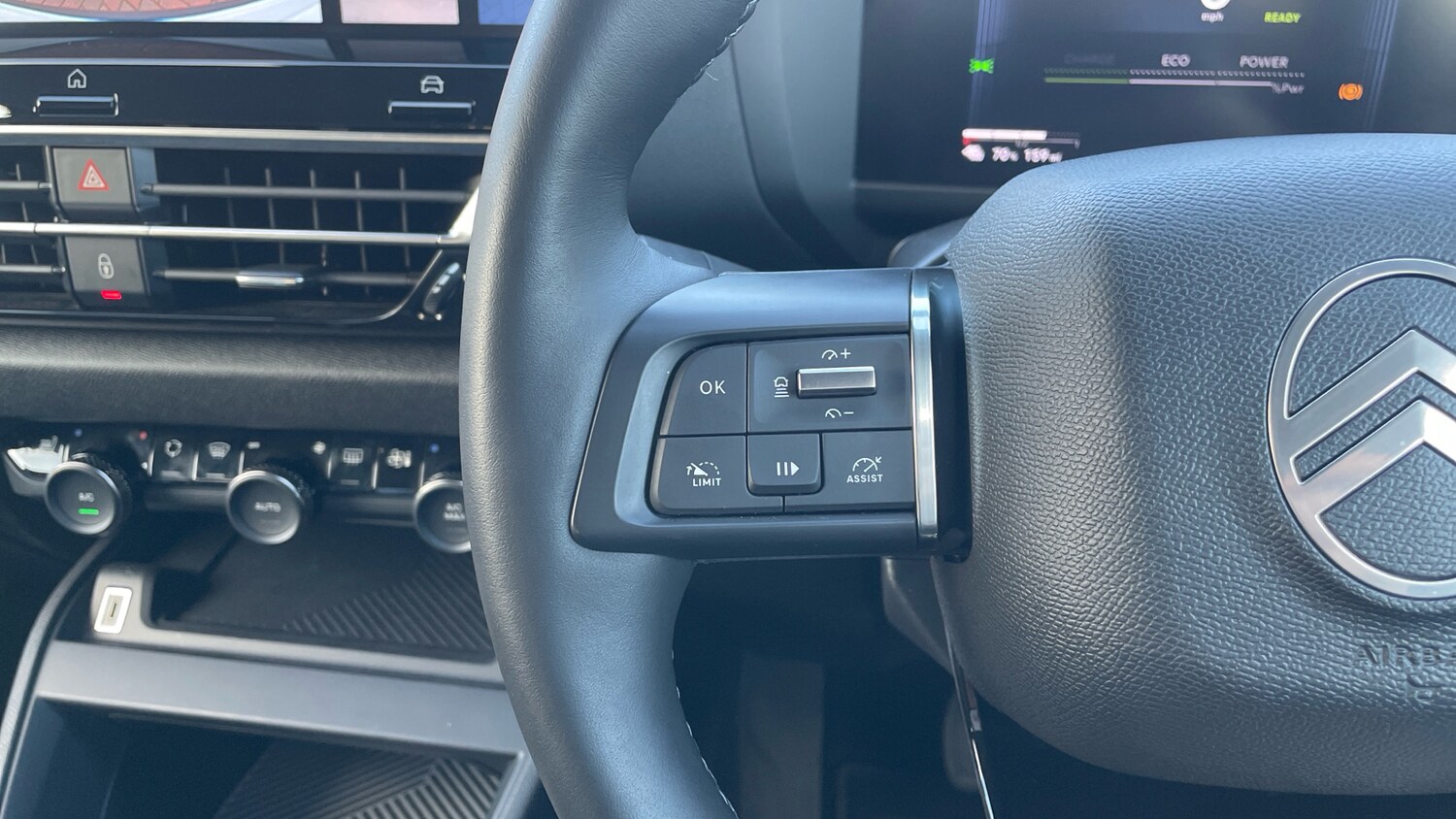 Used Citroen C4 2025 for sale - 76850907: Photo 24