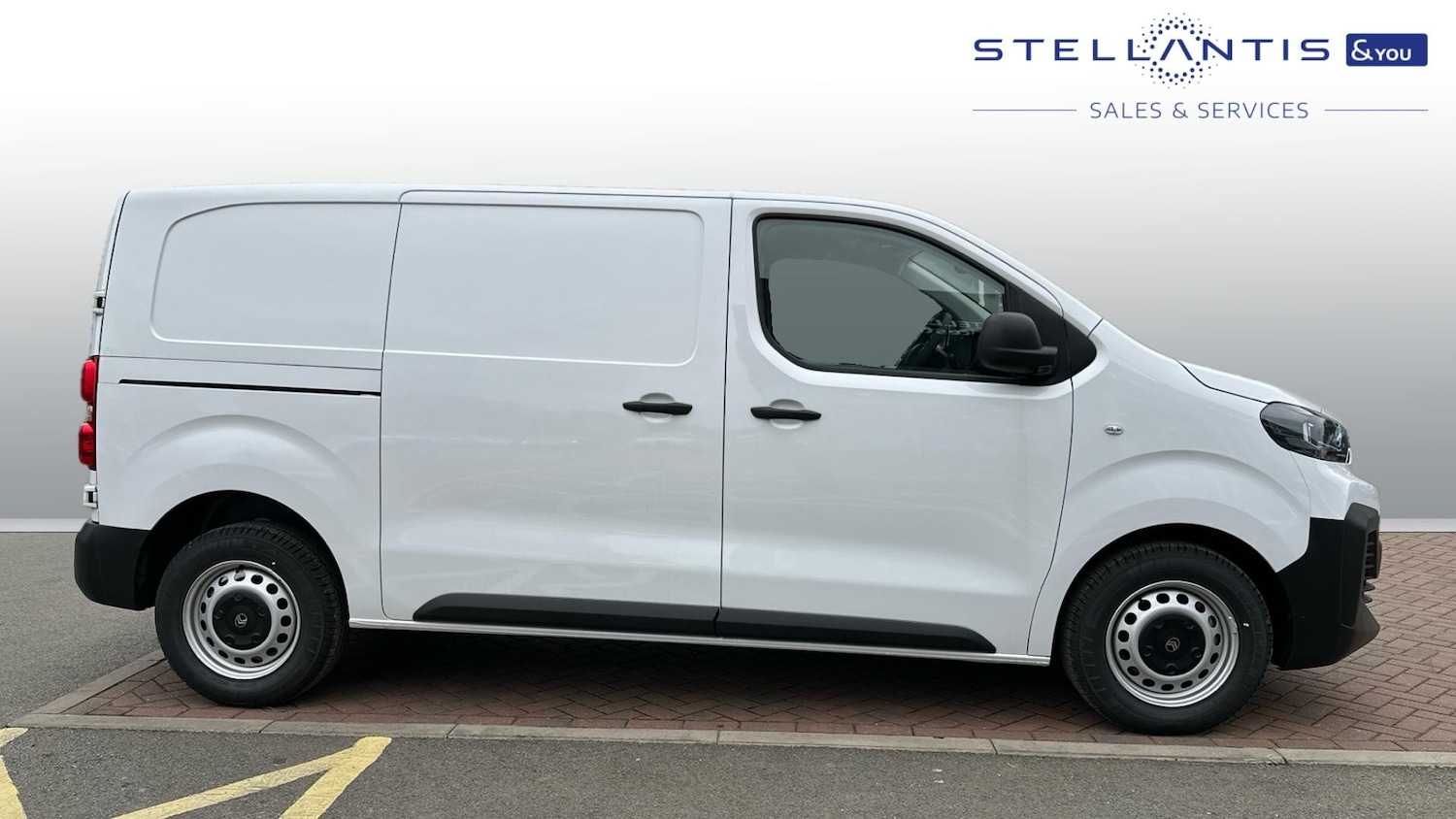 Used Citroen Dispatch 2024 for sale - 76338260: Photo 2