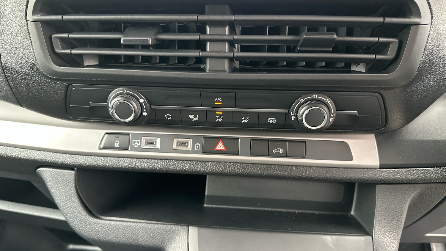 Used Citroen Dispatch 2024 for sale - 76338260: Photo 40