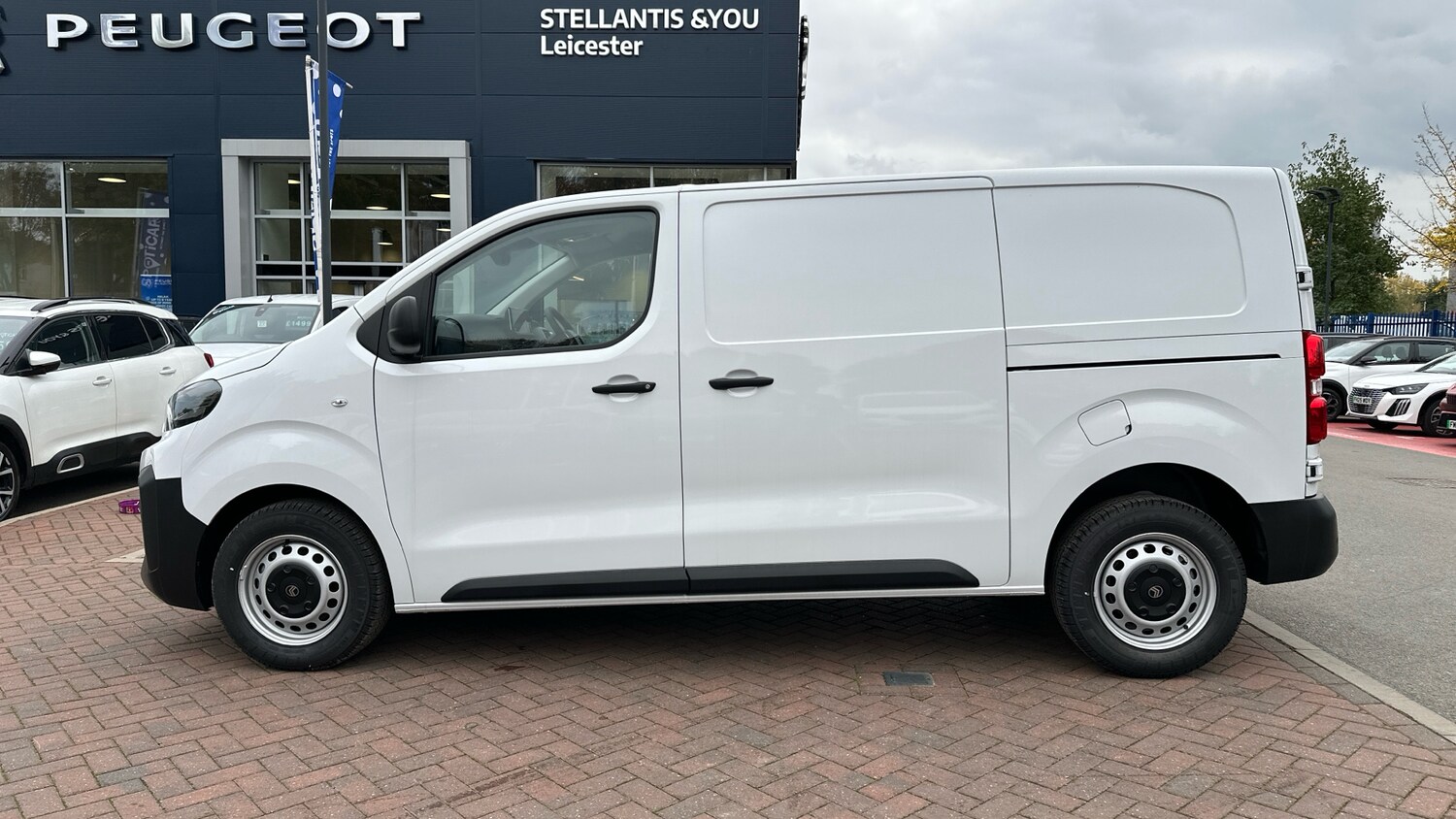 Used Citroen Dispatch 2024 for sale - 76338260: Photo 6