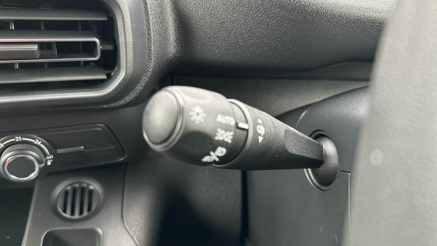 Used Peugeot Partner 2025 for sale - 76248432: Photo 27