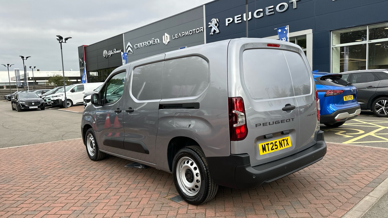 Used Peugeot Partner 2025 for sale - 76248432: Photo 5