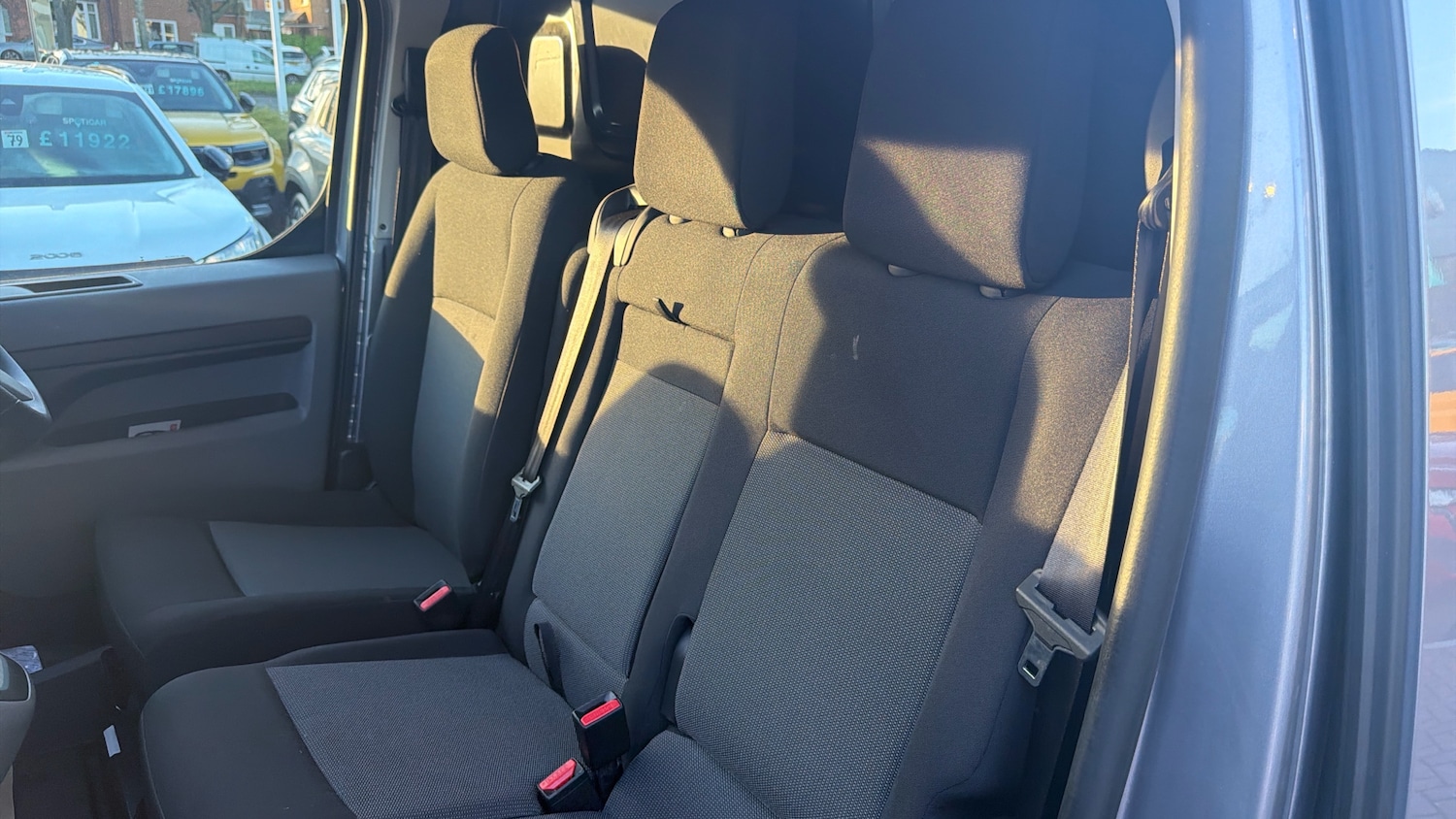 Used Peugeot Expert 2022 for sale - 77739234: Photo 39