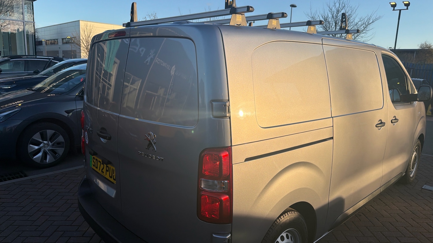 Used Peugeot Expert 2022 for sale - 77739234: Photo 41