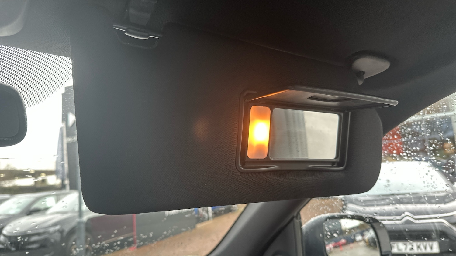 Used Mitsubishi Outlander 2020 for sale - 77560437: Photo 38