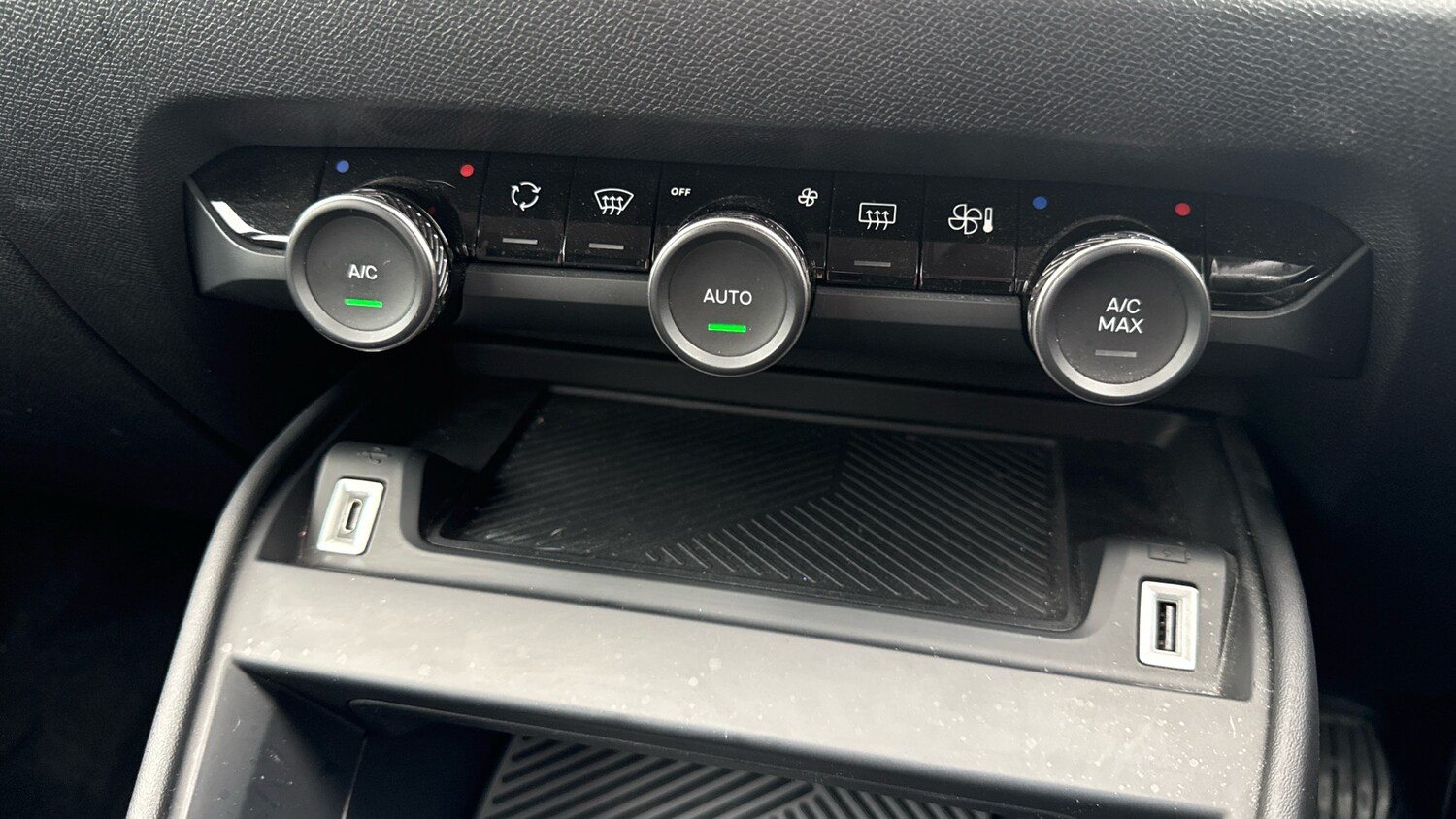 Used Citroen C4 2022 for sale - 76260927: Photo 25