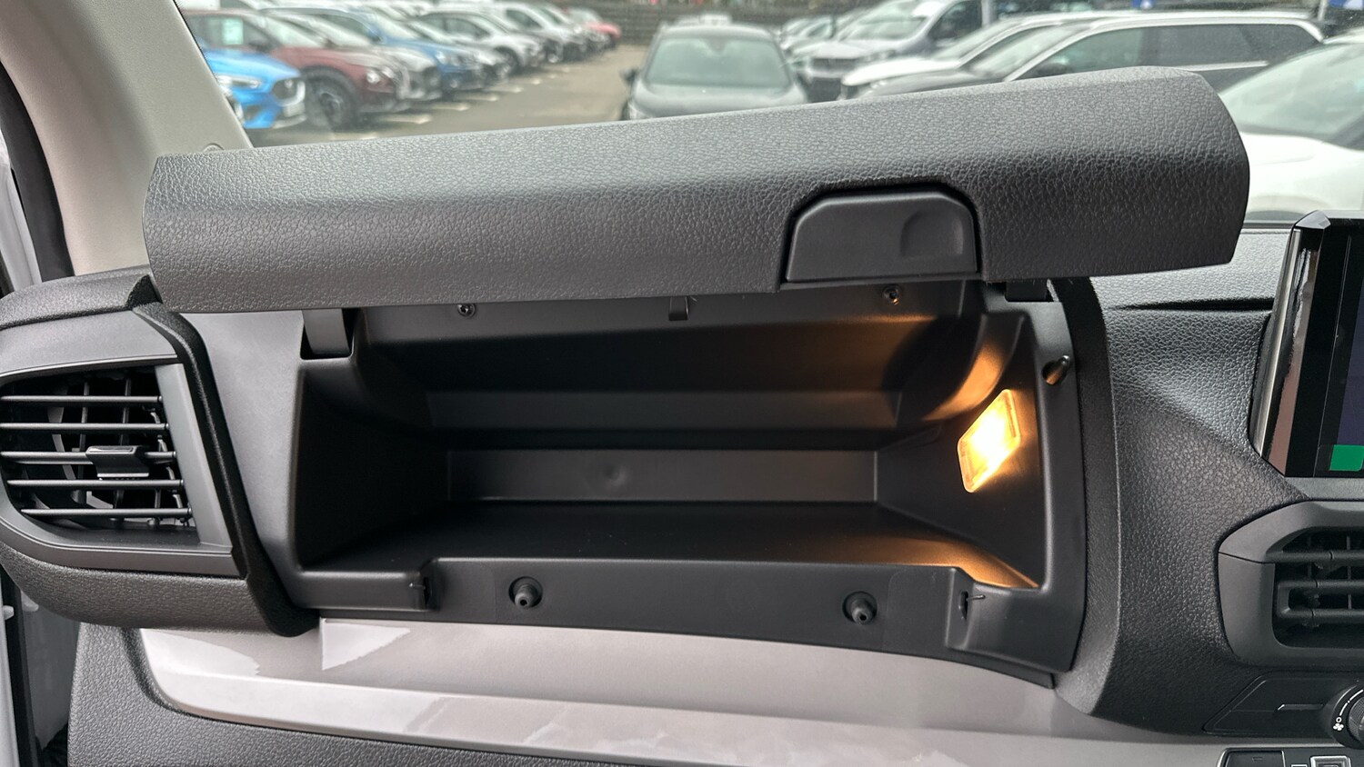 Used Citroen Dispatch 2024 for sale - 76338261: Photo 39