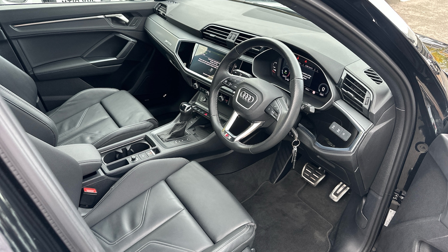 Used Audi Q3 2024 for sale - 76372177: Photo 11
