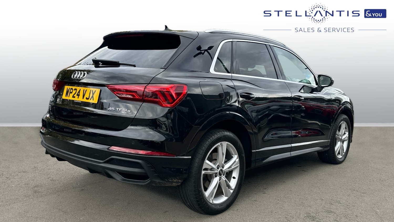 Used Audi Q3 2024 for sale - 76372177: Photo 3