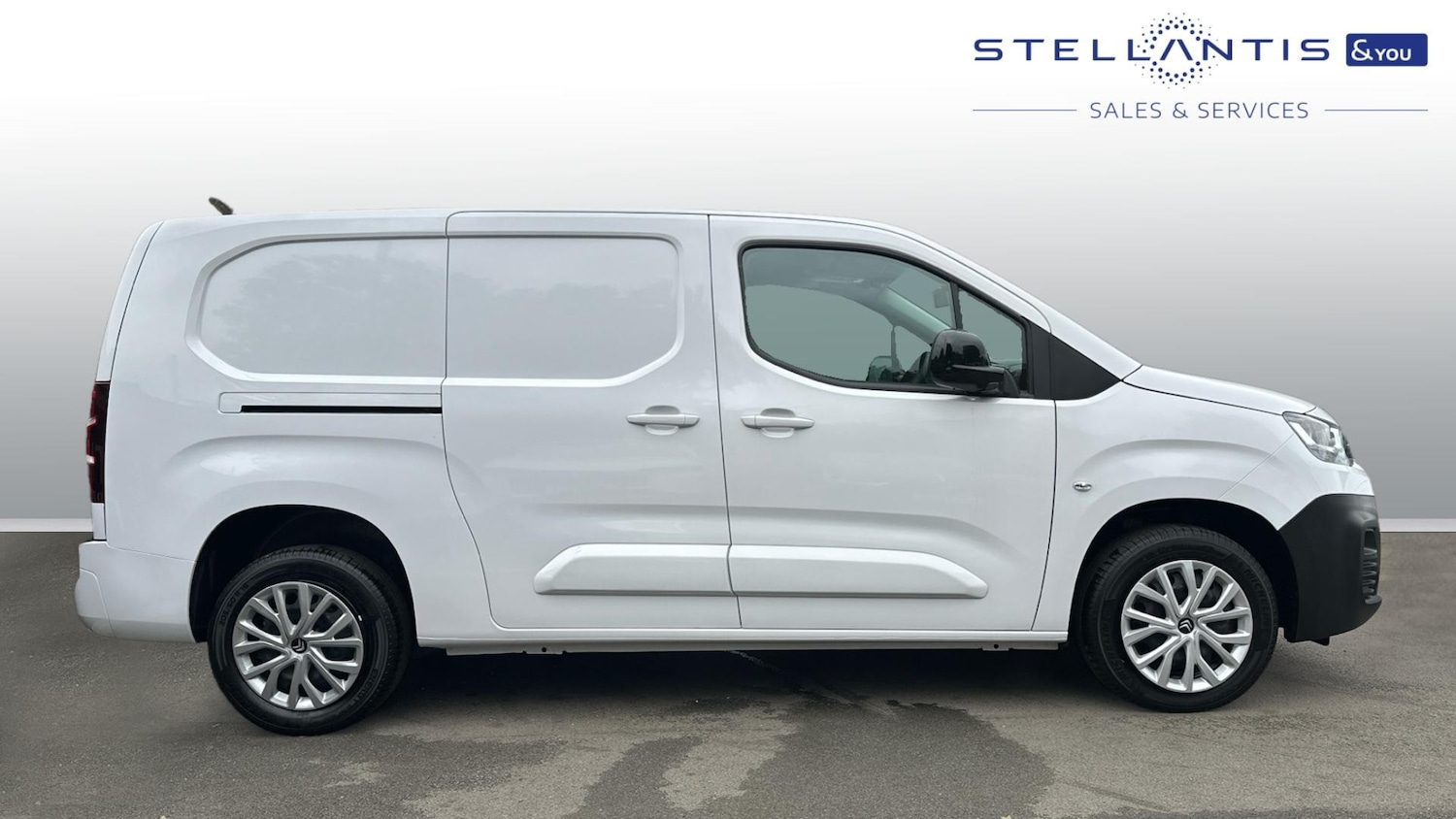 Used Citroen Berlingo 2024 for sale - 76123535: Photo 2