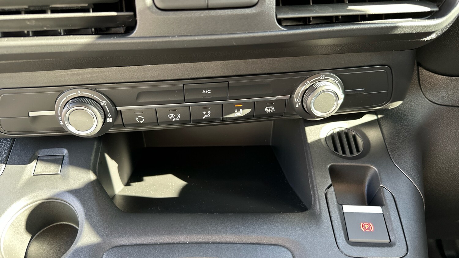 Used Citroen Berlingo 2024 for sale - 76123535: Photo 21