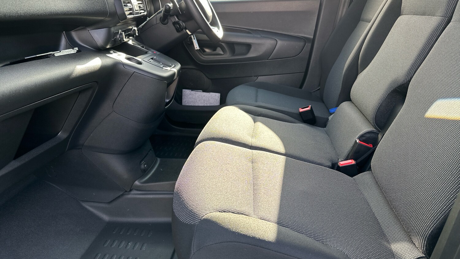 Used Citroen Berlingo 2024 for sale - 76123535: Photo 33