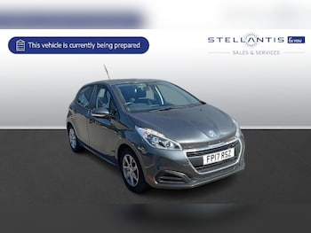 Used Peugeot 208 2017 for sale - 75614843: Photo