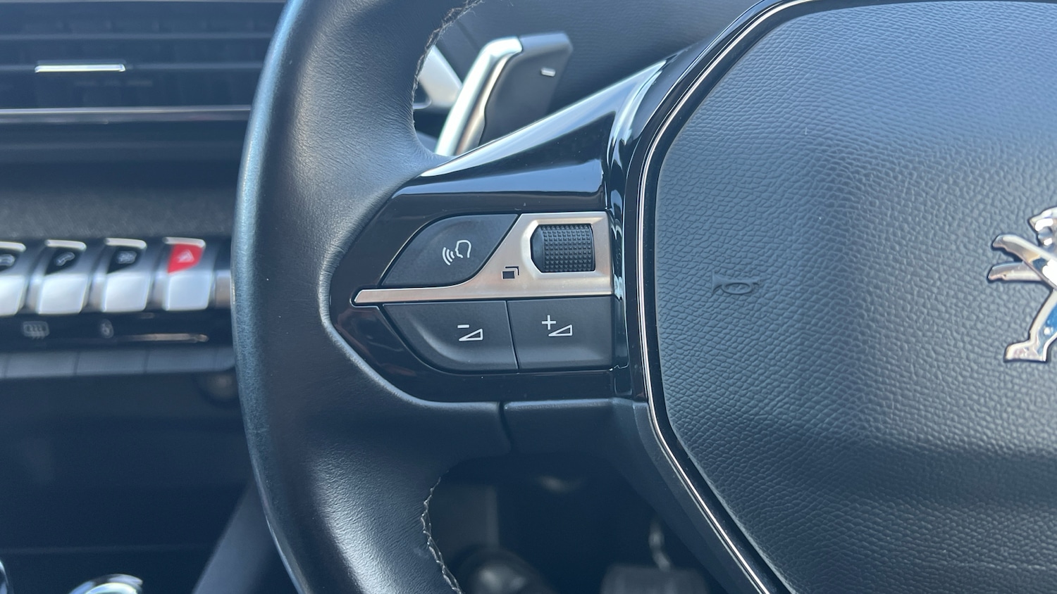 Used Peugeot 3008 2021 for sale - 76447032: Photo 23