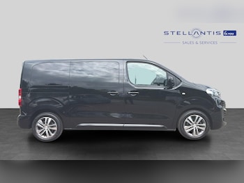Used Peugeot Traveller 2018 for sale - 78923681: Photo