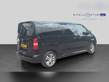 Used Peugeot Traveller 2018 for sale - 78923681: Photo