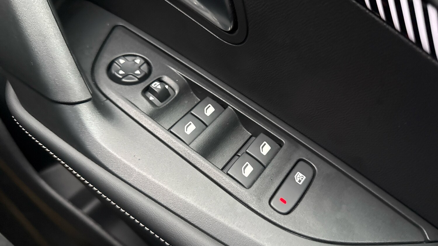 Used Peugeot 2008 2025 for sale - 77479928: Photo 22