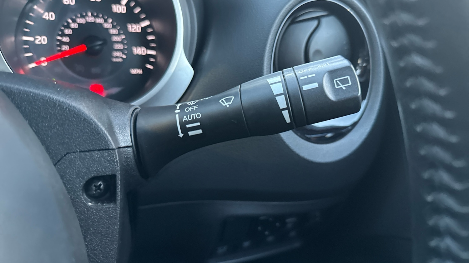 Used Nissan Juke 2017 for sale - 76647059: Photo 27