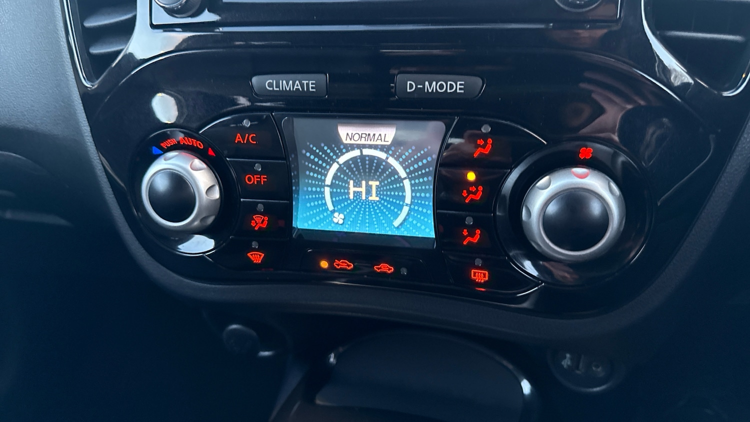 Used Nissan Juke 2017 for sale - 76647059: Photo 36