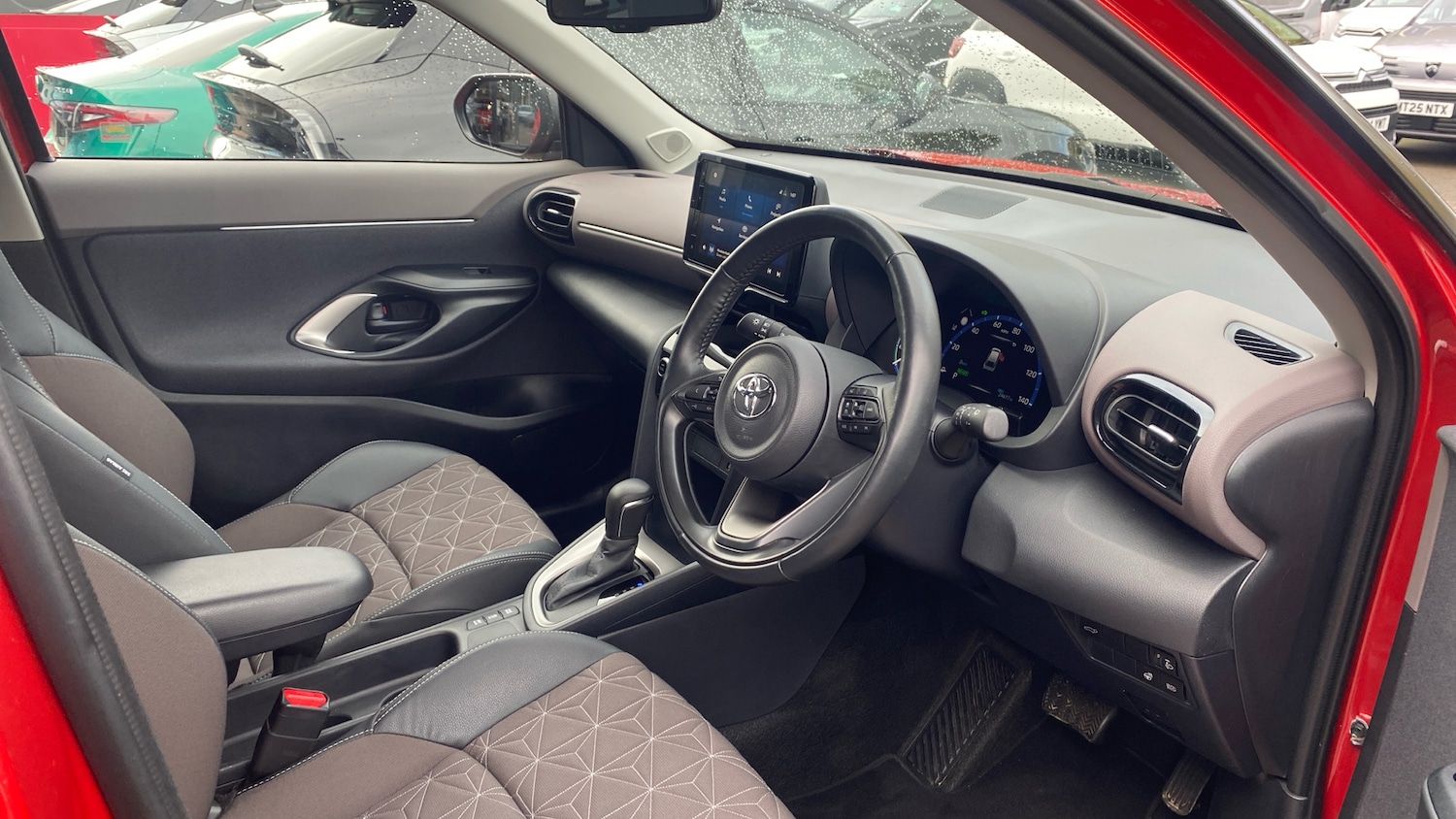 Used Toyota Yaris Cross 2022 for sale - 76139429: Photo 11