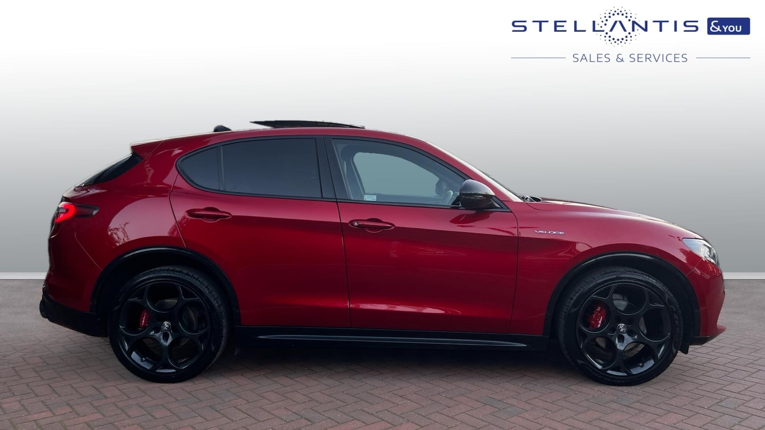 Used Alfa Romeo Stelvio 2023 for sale - 76260904: Photo 2