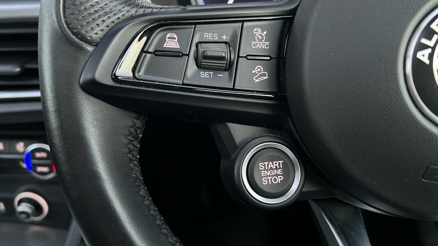 Used Alfa Romeo Stelvio 2023 for sale - 76260904: Photo 23