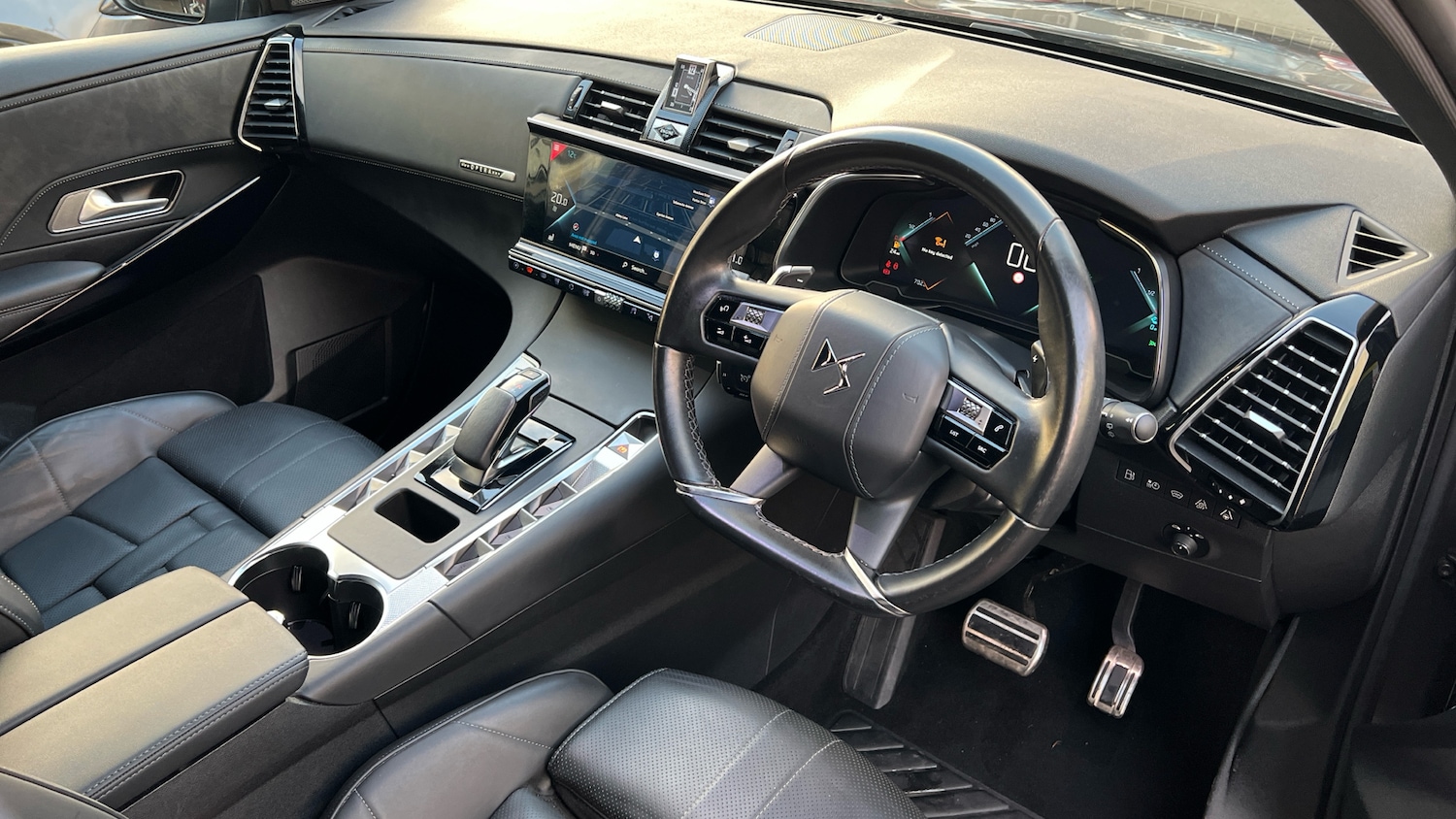 Used DS Automobiles DS 7 Crossback 2022 for sale - 76856193: Photo 11