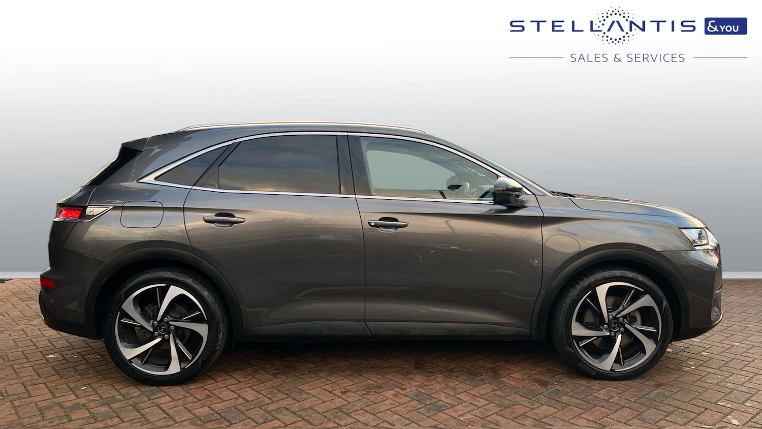 Used DS Automobiles DS 7 Crossback 2022 for sale - 76856193: Photo 2