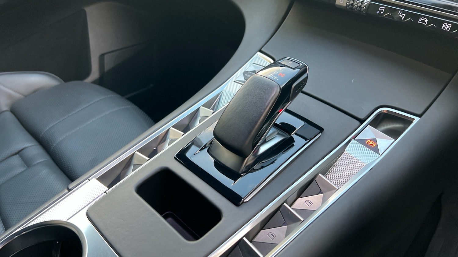 Used DS Automobiles DS 7 Crossback 2022 for sale - 76856193: Photo 20