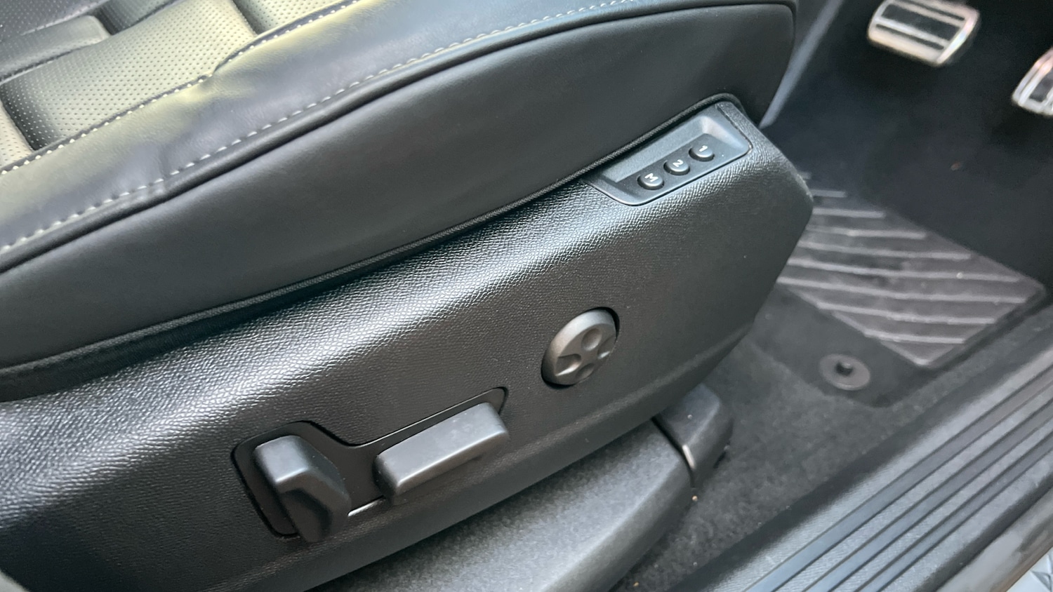 Used DS Automobiles DS 7 Crossback 2022 for sale - 76856193: Photo 36