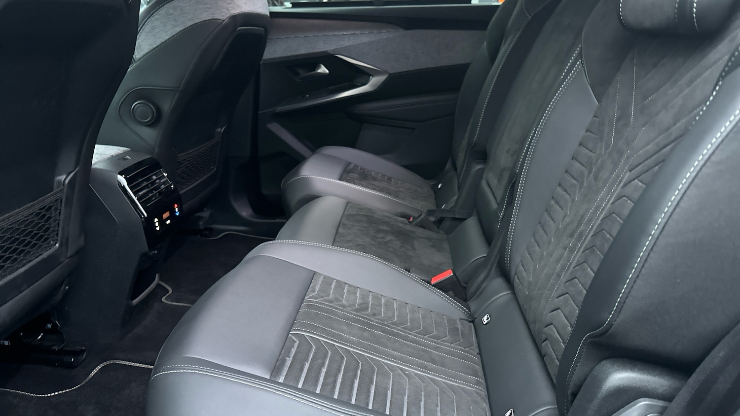 Used Peugeot 5008 2025 for sale - 76787597: Photo 33