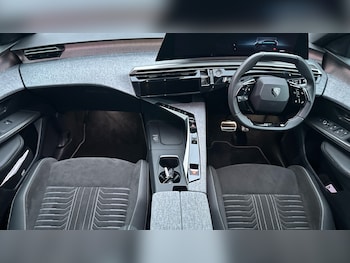 Used Peugeot 5008 2025 for sale - 76787597: Photo