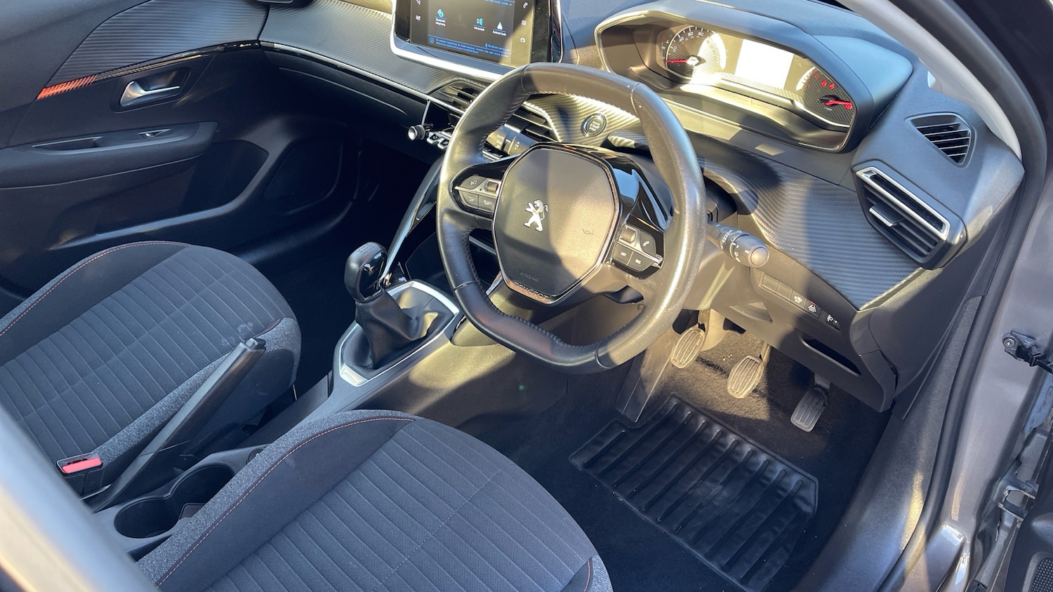 Used Peugeot 208 2022 for sale - 76241105: Photo 11