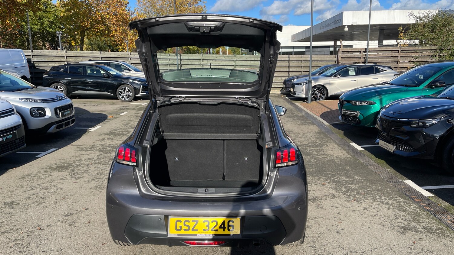 Used Peugeot 208 2022 for sale - 76241105: Photo 19