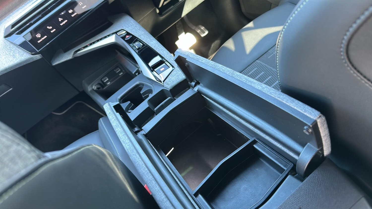 Used Peugeot 3008 2025 for sale - 78158075: Photo 43