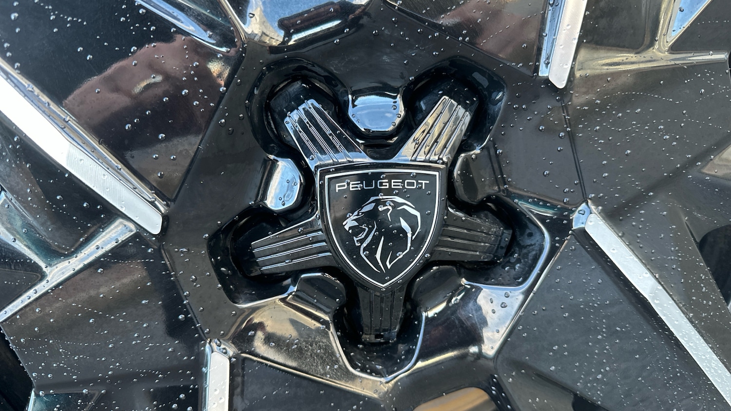 Used Peugeot 5008 2025 for sale - 76690670: Photo 18