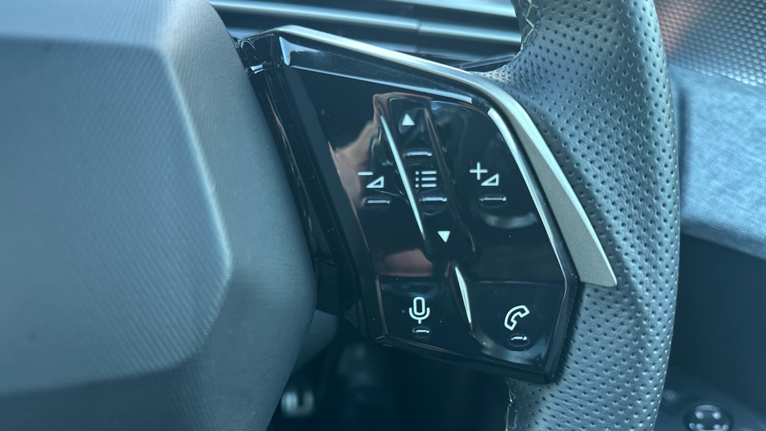 Used Peugeot 5008 2025 for sale - 76690670: Photo 24