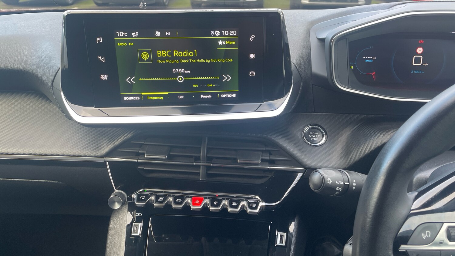 Used Peugeot 2008 2021 for sale - 76914383: Photo 10