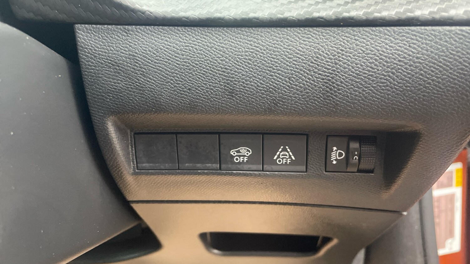 Used Peugeot 2008 2021 for sale - 76914383: Photo 18