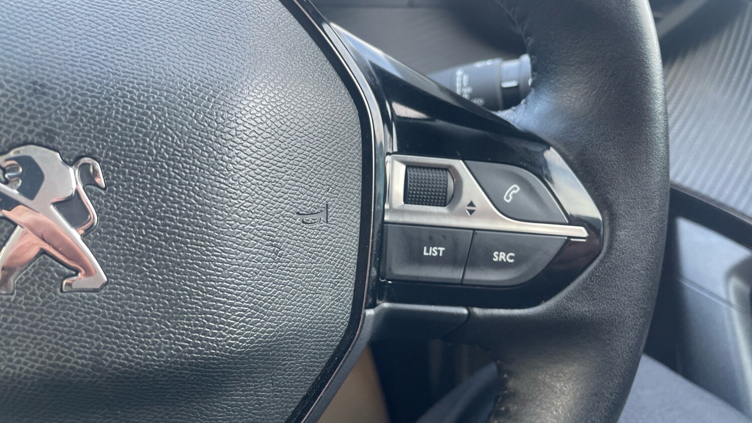 Used Peugeot 2008 2021 for sale - 76914383: Photo 24