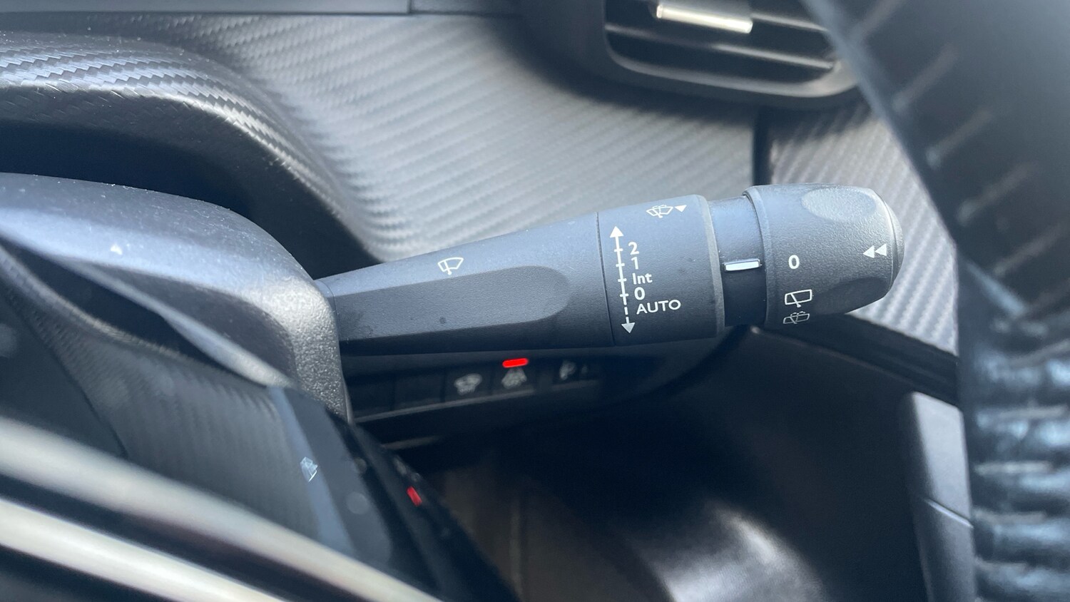 Used Peugeot 2008 2021 for sale - 76914383: Photo 28