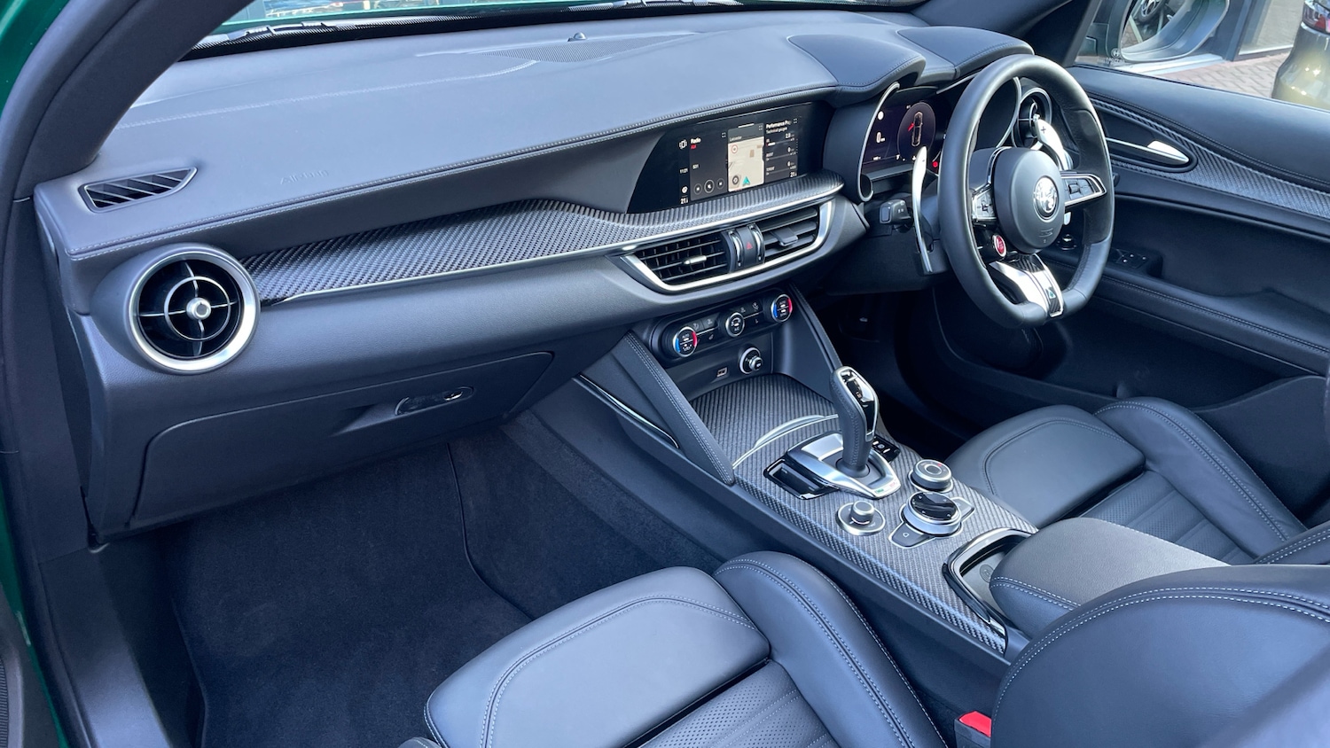 Used Alfa Romeo Stelvio 2025 for sale - 77110095: Photo 12