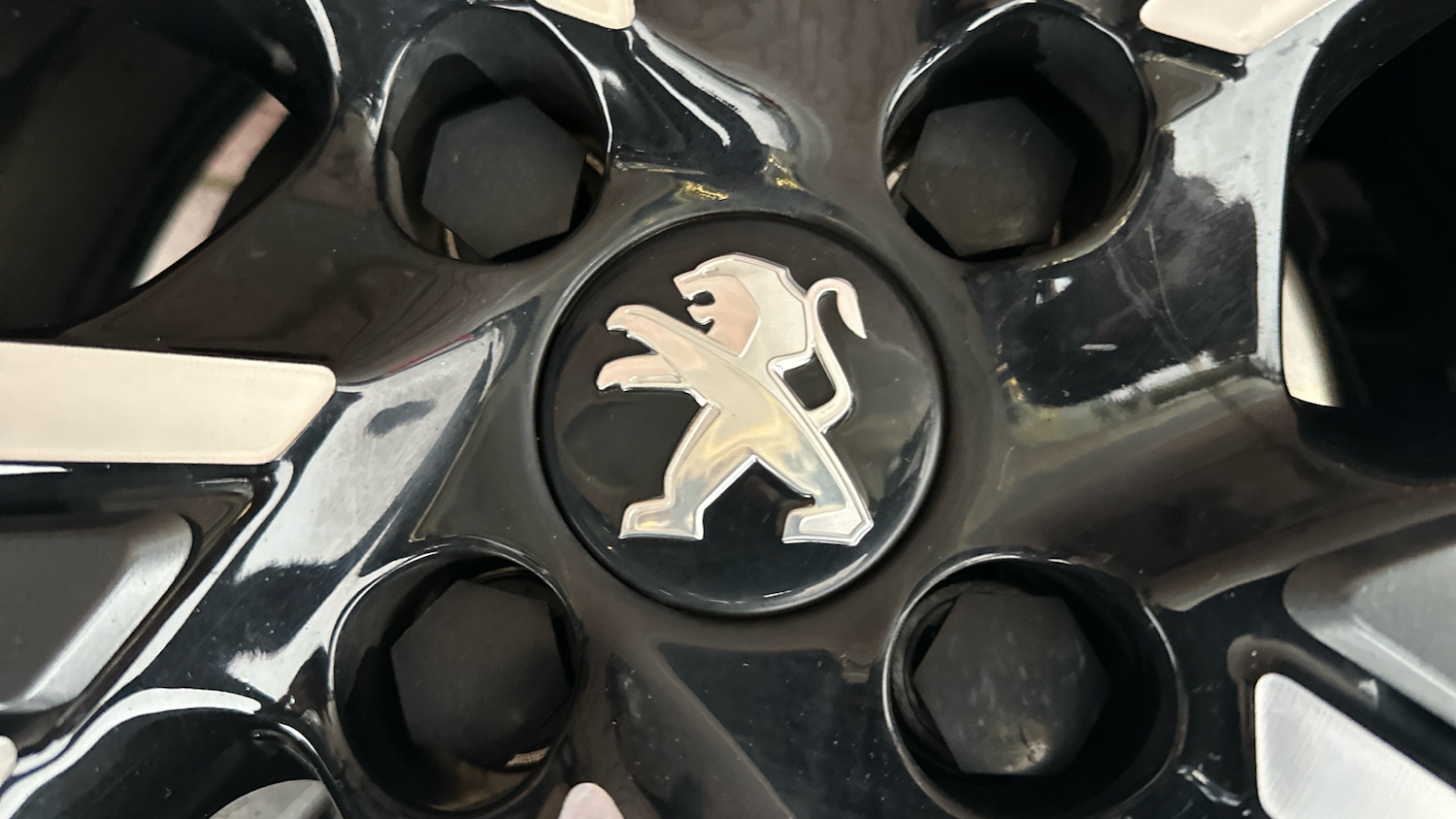 Used Peugeot 208 2022 for sale - 76597617: Photo 18